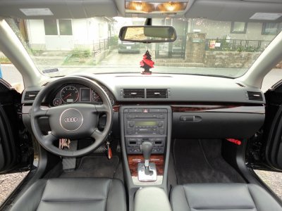 画像2: ■売約済■’０３年式　ＡＵＤＩ Ａ４ ２．０ＳＥ　超希少左ハンドル・黒革・ＵＳ仕様