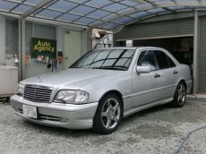 画像1: ■基本料金５．８万円〜　■施工例■　メルセデスベンツ　ＡＭＧ　Ｃ４３（Ｗ２０２）　天井生地たるみ・剥がれ　ルーフライニング張替え (1)