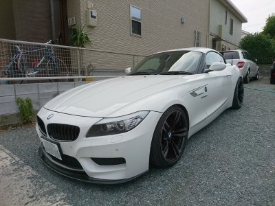 画像3: ■基本料金１５，０００円〜　■施工例■　ＢＭＷ　Ｚ４　純正ステアリングの劣化、てかりの塗装による補修　福岡市近郊でハンドルの擦れや汚れ、傷みなどでお悩みの方、オートエージェンシーまでお問合せください。　